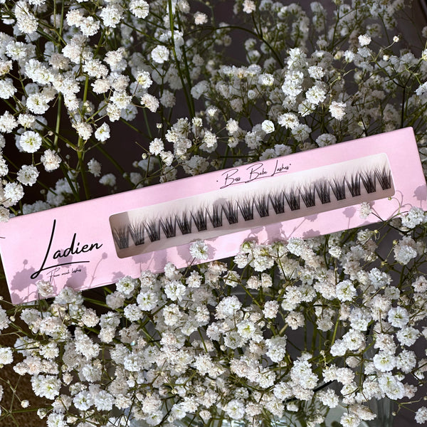 Boss Babe Lashes – Volle, Natuurlijke Wimpers voor de Confidentiële Look